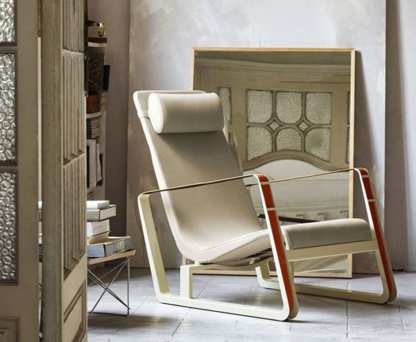 Der Sessel Cité von Jean Prouvé mit neuen Farben 3