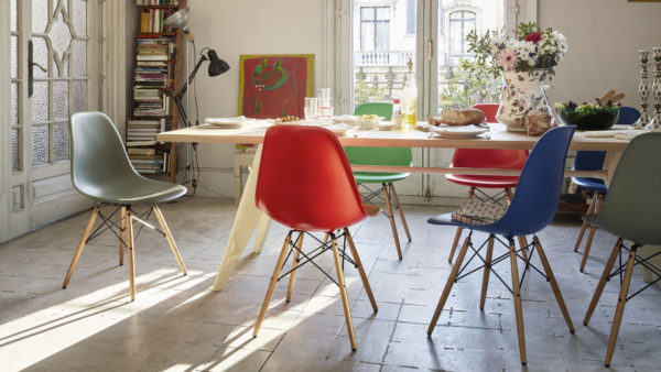 Eames Plastic Side Chair - DSW 6