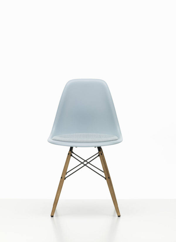 Vitra Eames Plastic Side Chair DSW – Das zeitlose Design 1