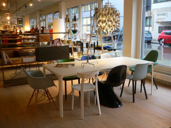 Plate Dining Table - 30% Ausstellungsmodell 1