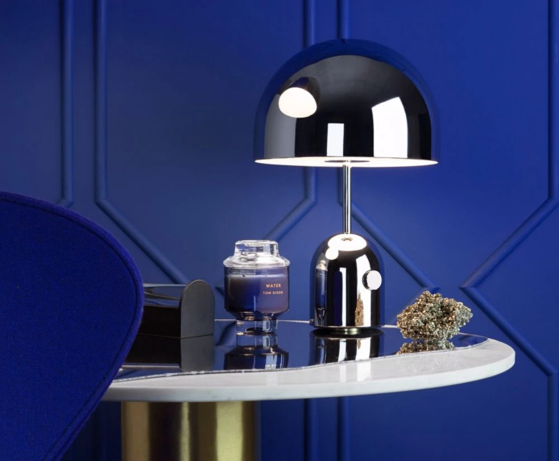 Tom Dixon_bell_table_with_elements_and_tube_blue_bord.ch Tom Dixon_bell_table_with_elements_and_tube_blue_bord.ch