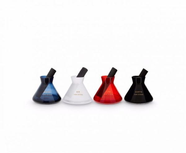 Tom Dixon_scent_elements_diffusers_group_bord.ch