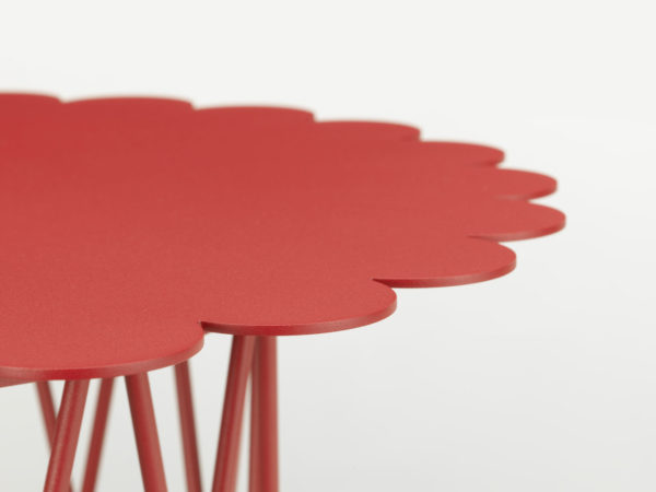 flower table_alexander girard_red_vitra_bord.ch